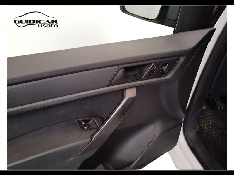 GuidiCar - VOLKSWAGEN INDUSTRIALI Caddy 4ª serie 2017 Caddy 4ª serie - Caddy 2.0 TDI 102 CV Furgone Business Usato